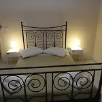 Apartament Yialos *