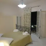 Apartament Yialos *