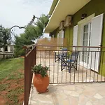 Apartament Yialos