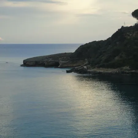 Yialos Lejlighed *
